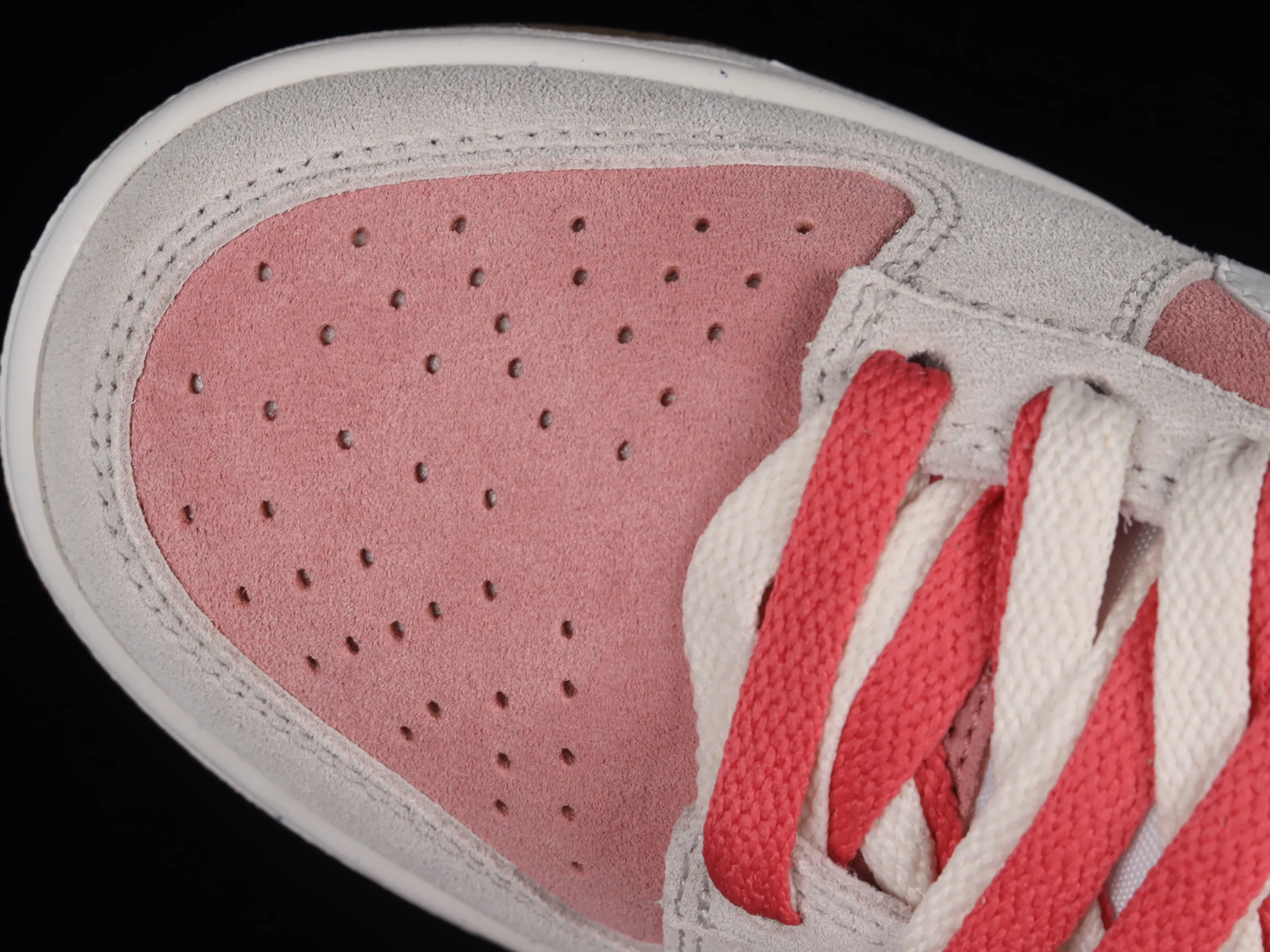 All Categories Nk SB Dunk Series Nk SB Dunk Low Low-top Sneakers Nk Dunk Low SE 2023 Year of the Rabbit Limited SB Smashed Backboard Fashion Casual Sneakers DO9457-117